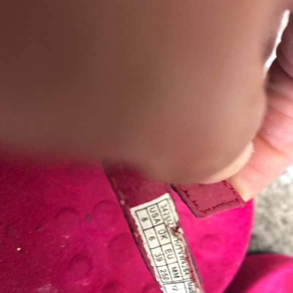 Vionic Sandals - Picture 3 of 3